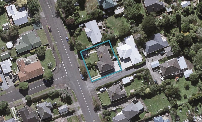 75 Brooklands Road, Brooklands, New Plymouth - Carousel 1