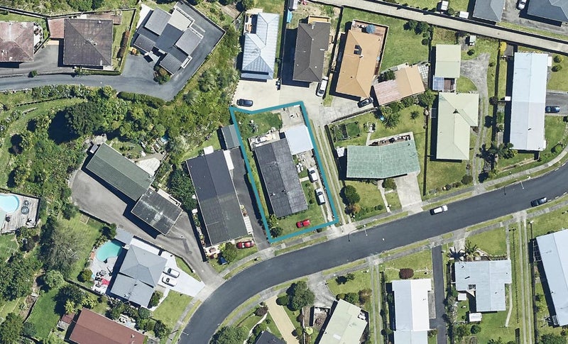 18 Balmoral Terrace, Otumoetai, Tauranga - Carousel 1