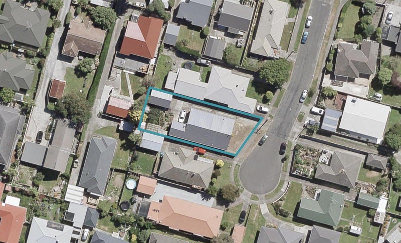10 Barsi Grove, Avalon, Lower Hutt - Carousel 1