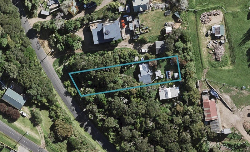 119 Queens Drive, Oneroa, Waiheke Island - Carousel 1
