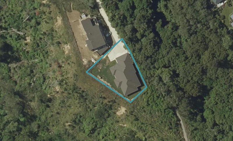 14 Three Paddock Lane, Fitzherbert, Palmerston North - Carousel 1