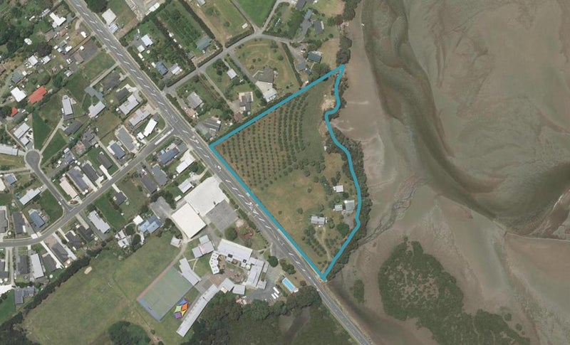 35 Insley Street, Mangawhai, Mangawhai - Carousel 1