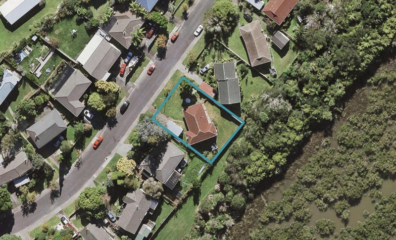 46 Sunline Avenue, Massey, Auckland - Carousel 1