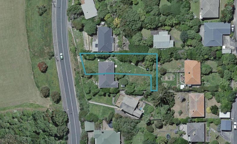 102A Curtis Street, Northland, Wellington - Carousel 1