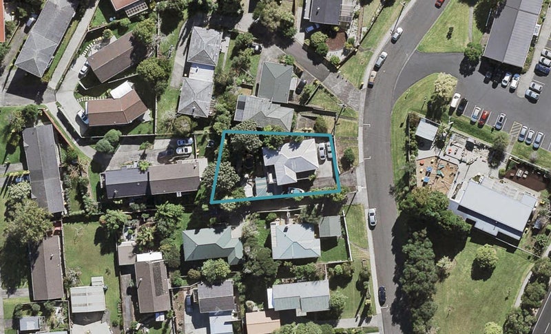 14 Mayfield Road, Glenfield, Auckland - Carousel 1