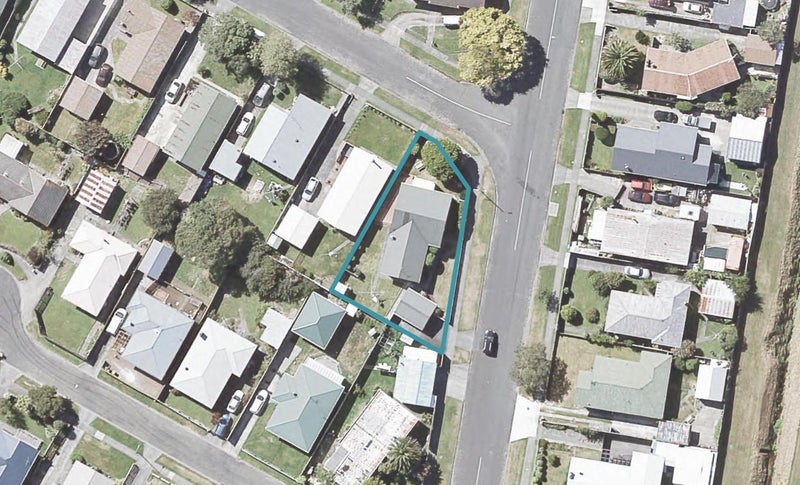 21 Mohaka Street, Wainuiomata, Lower Hutt - Carousel 1