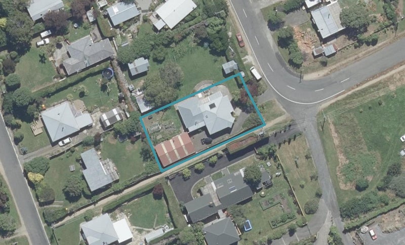 10 Ferguson Street, Warrington, Waikouaiti - Carousel 1