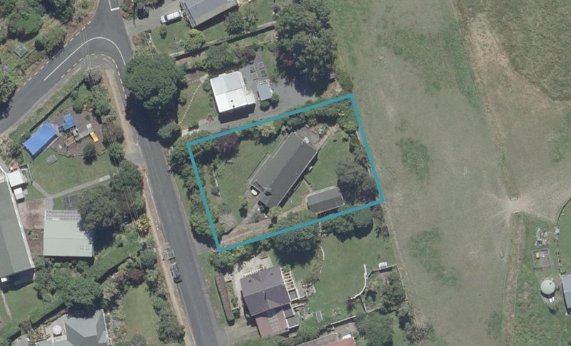11 Station Road, Warrington, Waikouaiti - Carousel 1