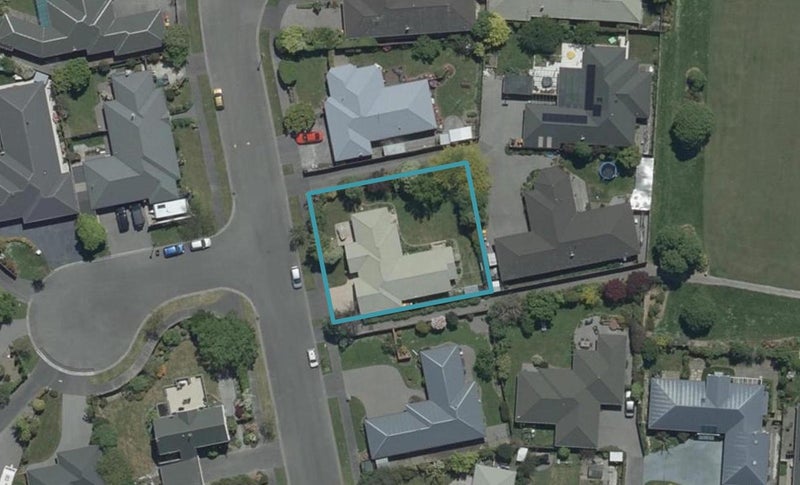 24 Farnswood Place, Redwood, Christchurch - Carousel 1