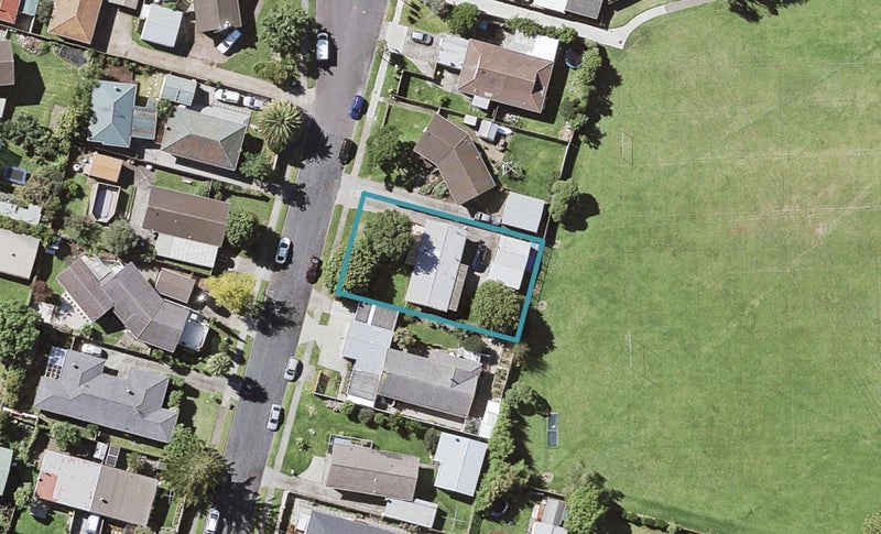 7 Udall Place, Bucklands Beach, Auckland - Carousel 1