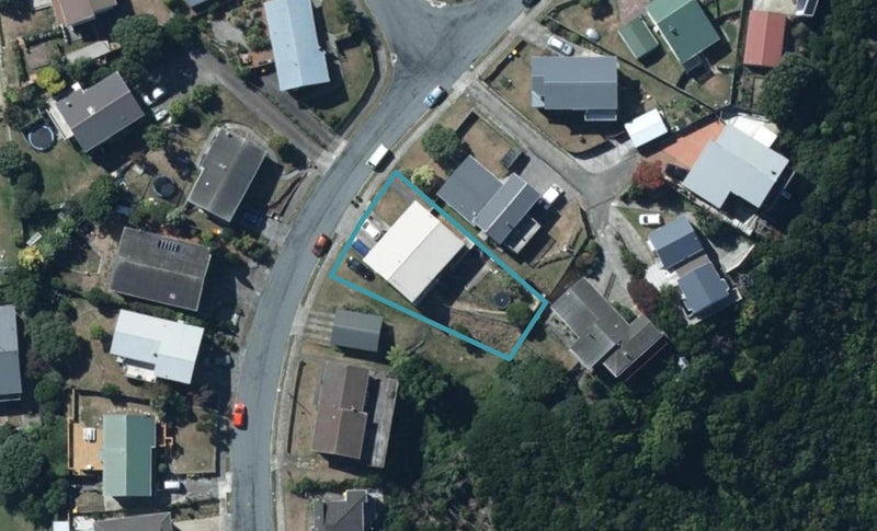 45 Clipper Street, Titahi Bay, Porirua - Carousel 1
