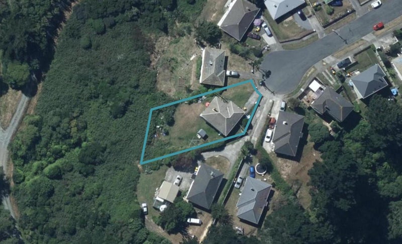 28 Dorset Grove, Cannons Creek, Porirua - Carousel 1