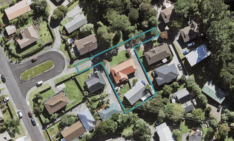 1/5 Ramonda Close, Bayview, Auckland - Carousel 1