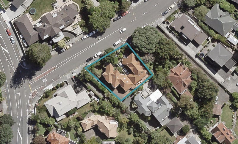 1/4 Bloomfield Terrace, Hutt Central, Lower Hutt - Carousel 1