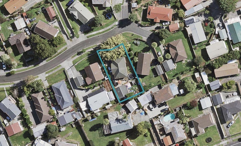 32 Rosemead Place, Randwick Park, Auckland - Carousel 1