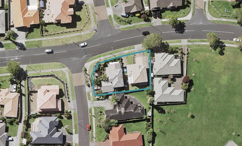 2/58 Tarnica Road, Northpark, Auckland - Carousel 1