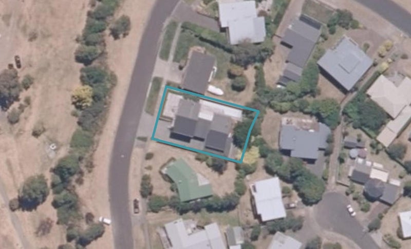 32 Pokaka Crescent, Wharewaka, Taupō - Carousel 1