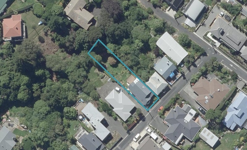31 Brownville Crescent, Maori Hill, Dunedin - Carousel 1