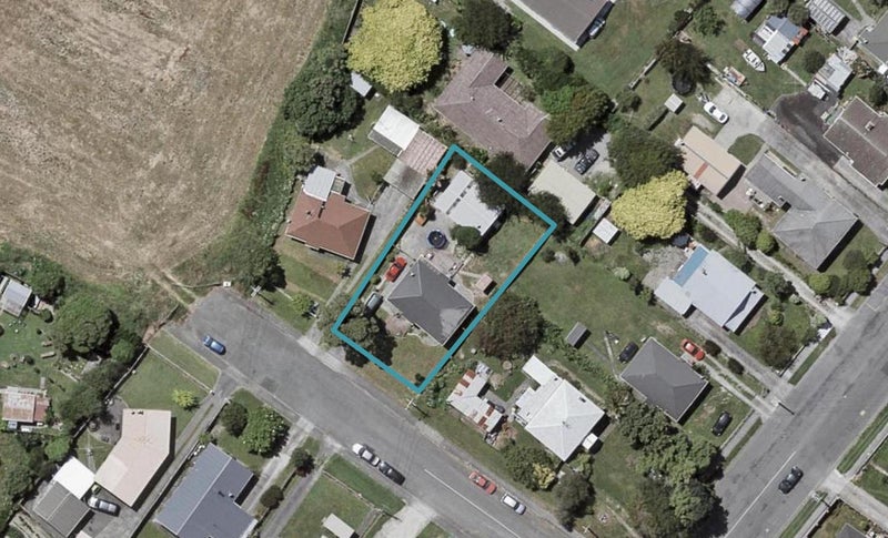 2 Kauri Street, Otaki - Carousel 1