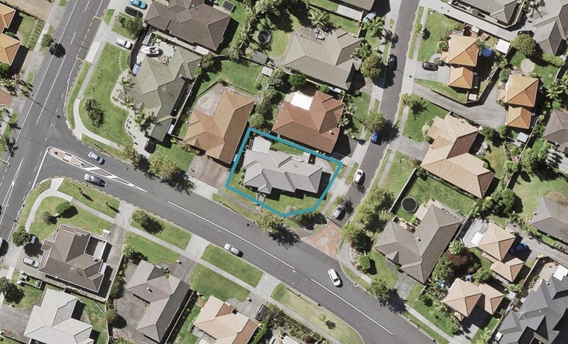 95 Moyrus Crescent, East Tamaki Heights, Auckland - Carousel 1