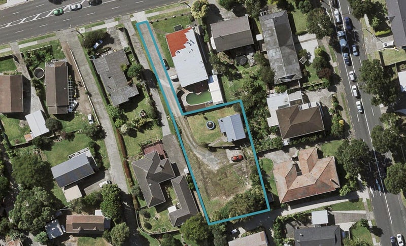 71 Redoubt Road, Goodwood Heights, Auckland - Carousel 1