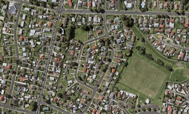 8E Clutha Crescent, Clover Park, Auckland - Carousel 1