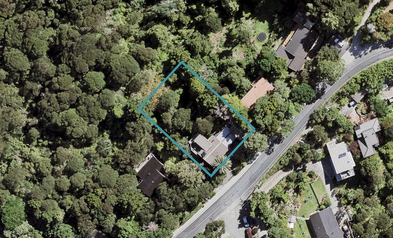 727 South Titirangi Road, Titirangi, Auckland - Carousel 1