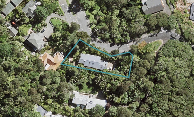 36 Kohu Road, Titirangi, Auckland - Carousel 1