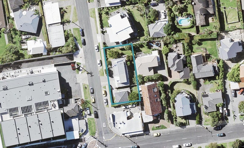 1A Garadice Road, Rothesay Bay, Auckland - Carousel 1