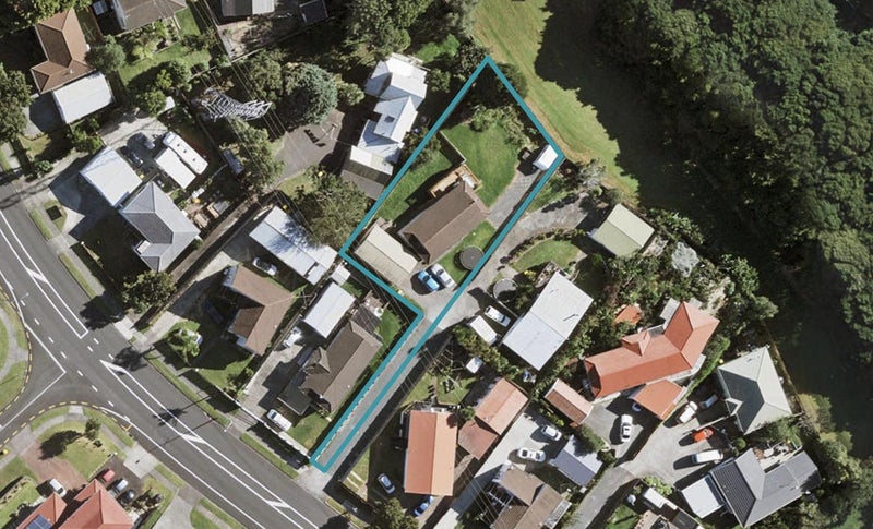 94 Everglade Drive, Totara Heights, Auckland - Carousel 1