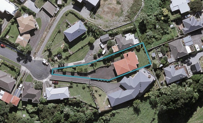 11 Mission Street, Moturoa, New Plymouth - Carousel 1