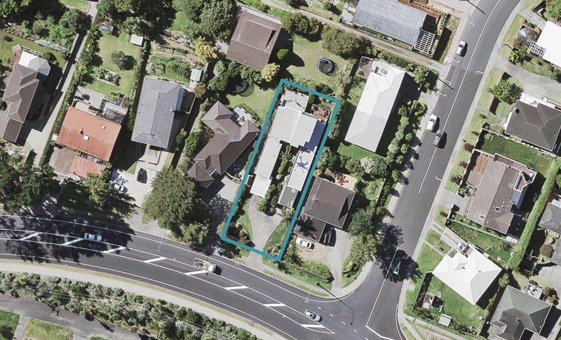 1/253 East Coast Road, Mairangi Bay, Auckland - Carousel 1
