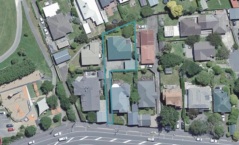 378A Karori Road, Karori, Wellington - Carousel 1
