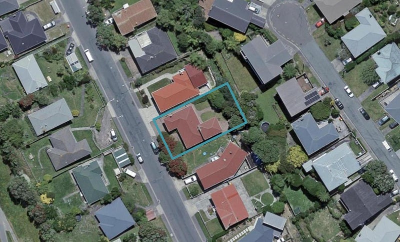 98 Kenmore Street, Newlands, Wellington - Carousel 1