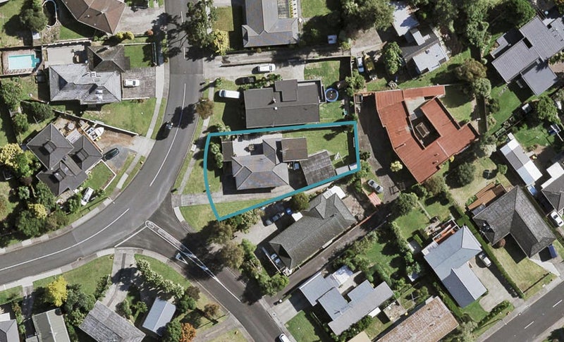 92 Ray Small Drive, Pahurehure, Papakura - Carousel 1