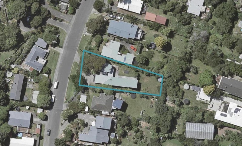 76 Renown Road, Raumati South, Paraparaumu - Carousel 1