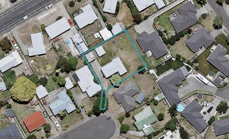 15 Walton Place, Flaxmere, Hastings - Carousel 1