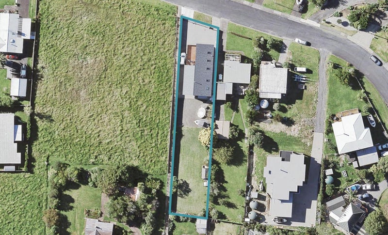33 Campbell Road, Maraetai, Auckland - Carousel 1