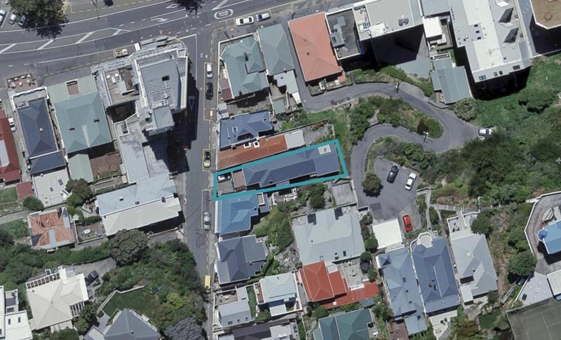5 Hay Street, Oriental Bay, Wellington - Carousel 1