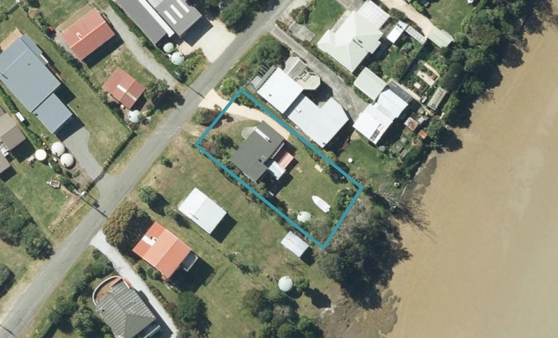 25 Peninsula Road, Tata Beach - Carousel 1