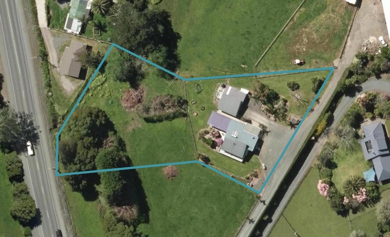 3 Gully Lane, Te Kamo, Whangārei - Carousel 1
