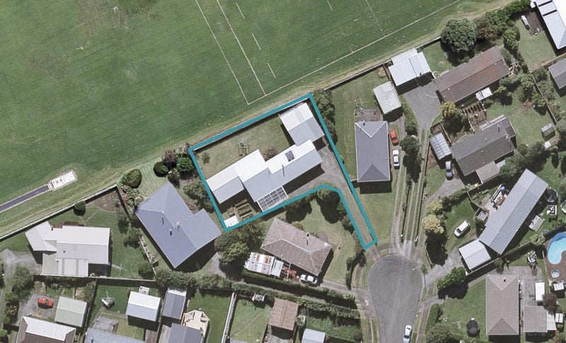 7 Farnham Place, Bell Block, New Plymouth - Carousel 1