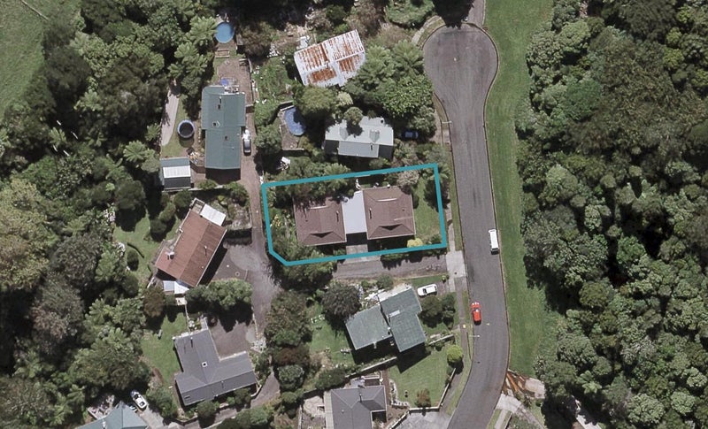 7 Marina Grove, Frankleigh Park, New Plymouth - Carousel 1