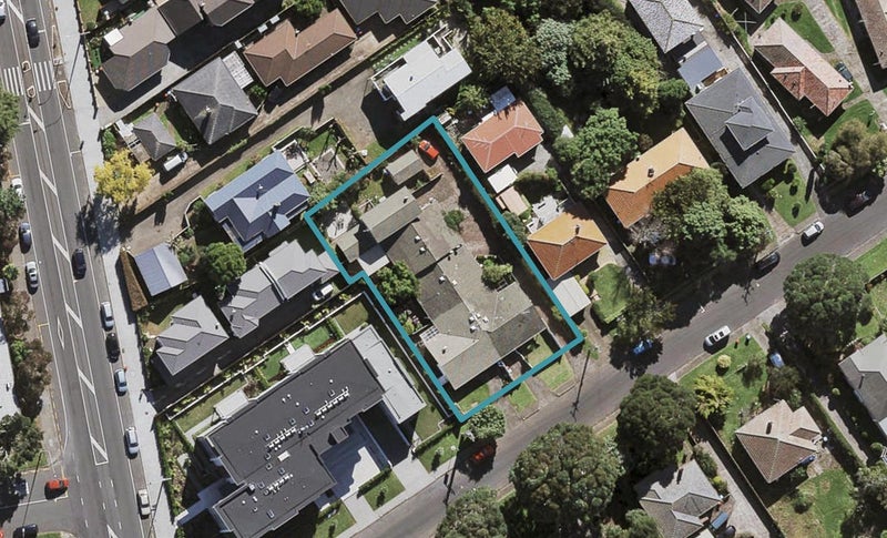 1/2 Raurenga Avenue, Royal Oak, Auckland - Carousel 1