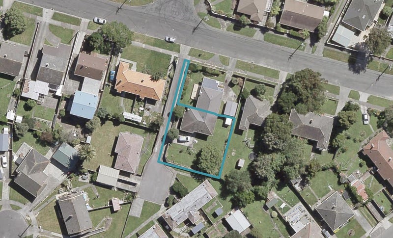 30 Brees Street, Epuni, Lower Hutt - Carousel 1