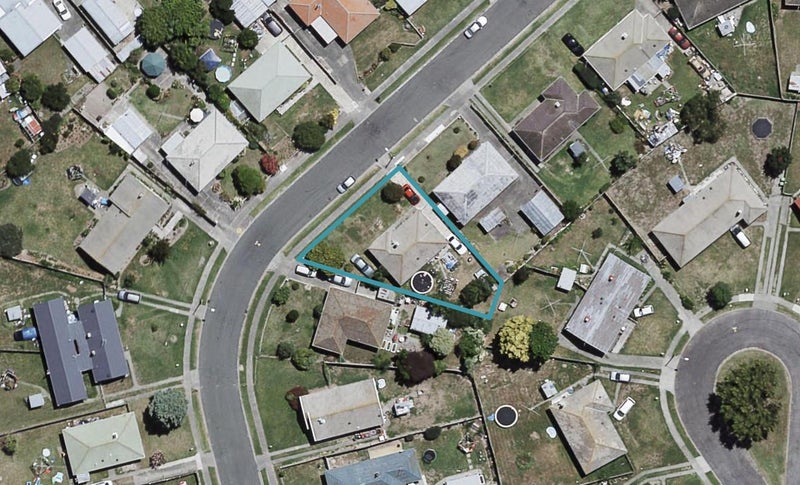 16 Cottrell Crescent, Onekawa, Napier - Carousel 1