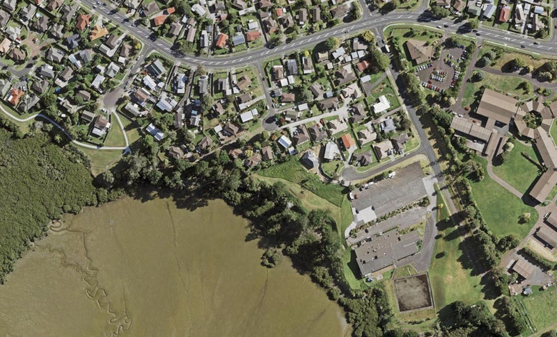 60 Ramwall Place, Weymouth, Auckland - Carousel 1