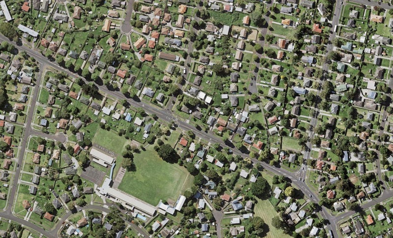 188 Tripoli Road, Point England, Auckland - Carousel 1