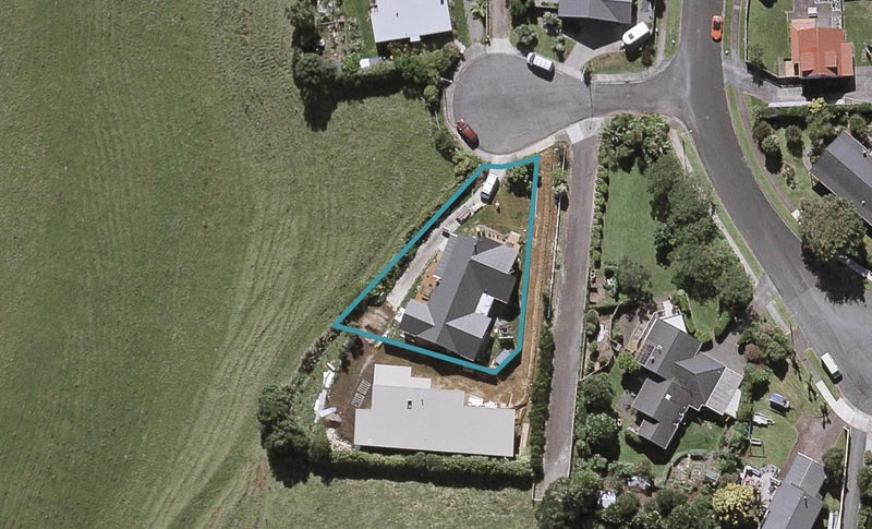 3 Rahui view, Oakura, New Plymouth - Carousel 1