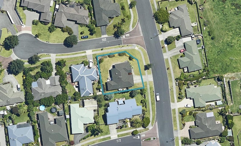 101 Sterling Gate Drive, Bethlehem, Tauranga - Carousel 1